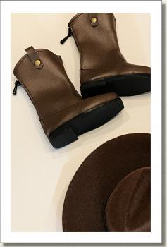 Affordable Designs - Canada - Leeann and Friends - Brown Cowboy Boots and Hat - Footwear